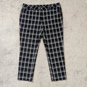 FADED GLORY Black/White Plaid Mid-Rise Stretch Pull-On Ankle Pants; Size 16